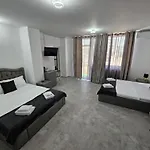 Regal Litoral شقة فندقية *